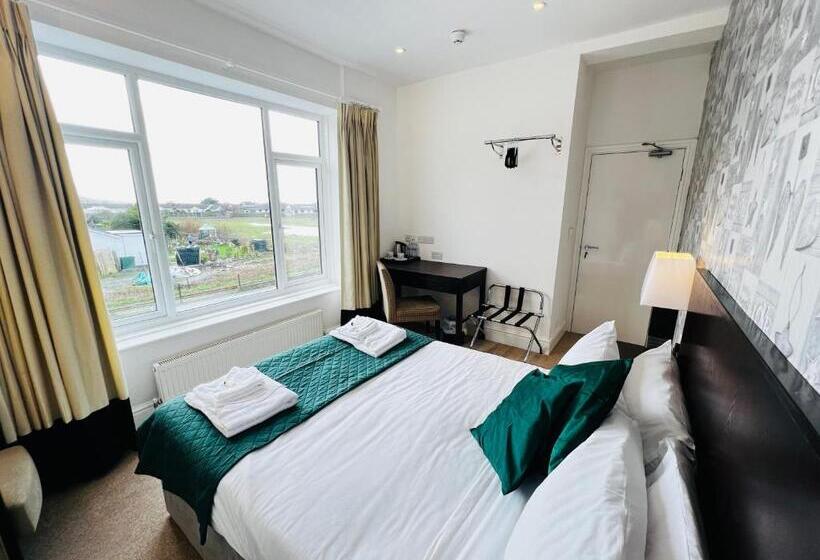 Семейный Номер, The Springfield