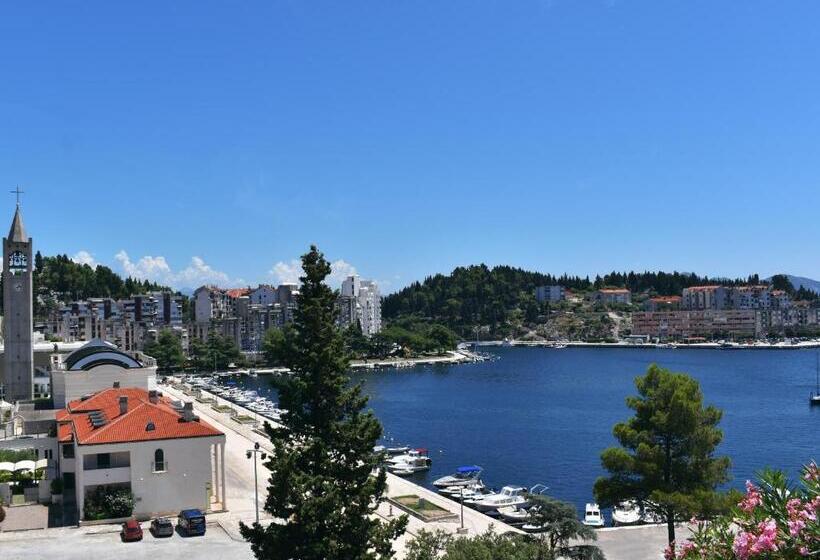 חדר סטנדרט נוף לים, Tolero