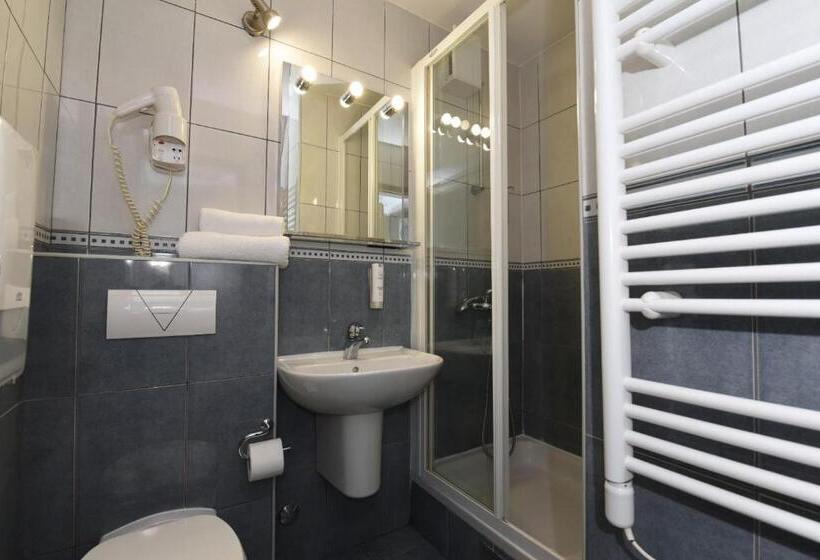 חדר סטנדרט נוף לים, Tolero