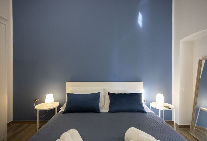 اتاق خانوادگی, Tredidenari B&b