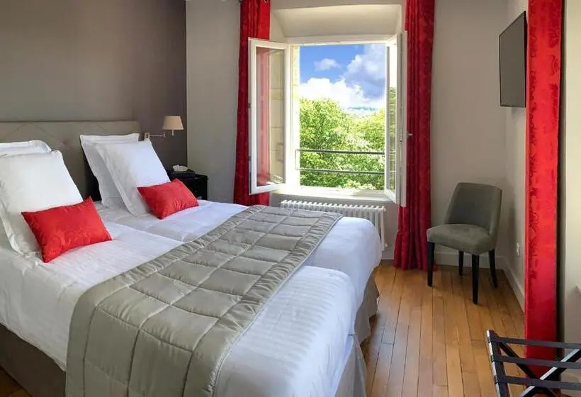 Deluxe Neljän Hengen Huone, Manoir De Montigny