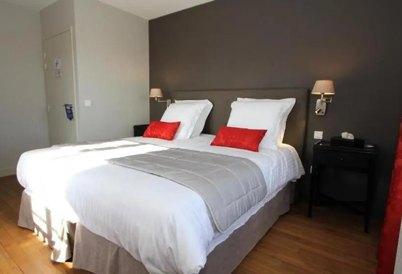 Deluxe Neljän Hengen Huone, Manoir De Montigny