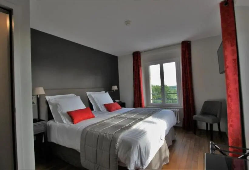 Deluxe Neljän Hengen Huone, Manoir De Montigny
