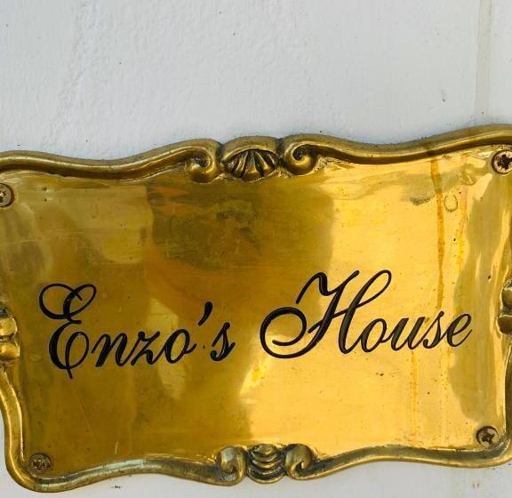 ویلای 1 خوابه با چشم‌انداز باغ, Enzo’s House