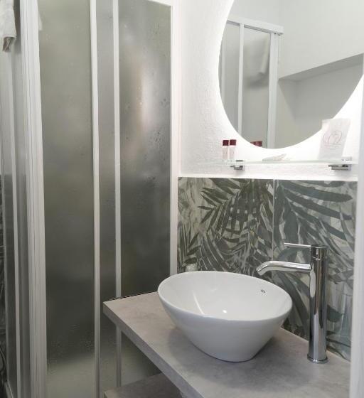 اتاق سوپریور چهار تخته, The Sun Hotel Boutique Napoli