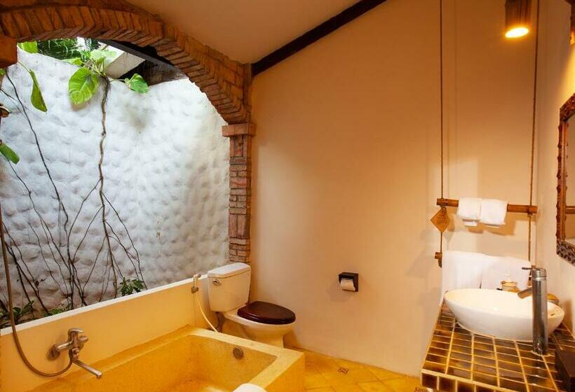 بانگلوی استاندارد, Ho Tram Beach Boutique Resort & Spa