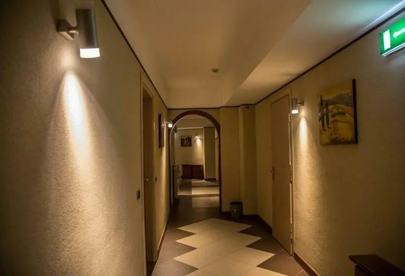 Comfort Kolmen Hengen Huone, Albergo Della Posta