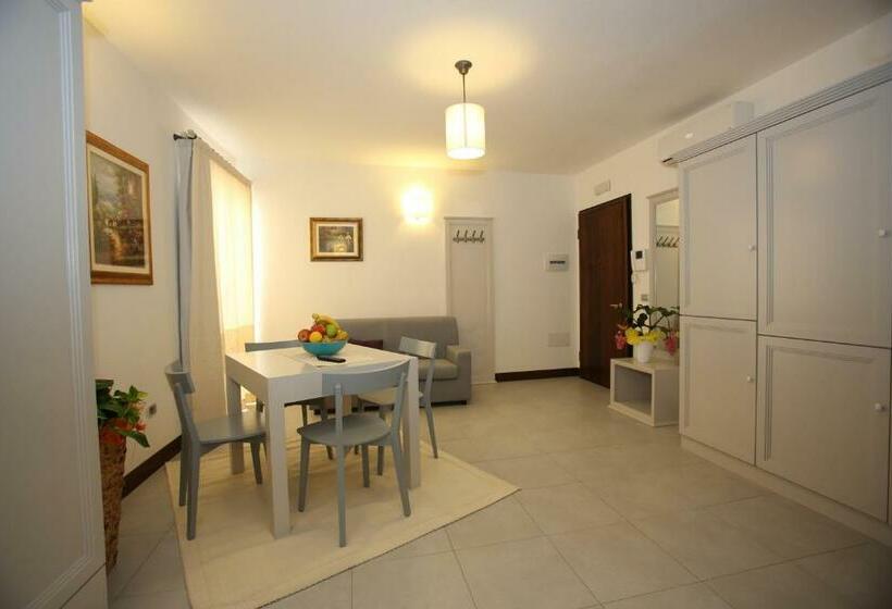 סוויטת ג'וניור, Albergo Residenziale La Corte