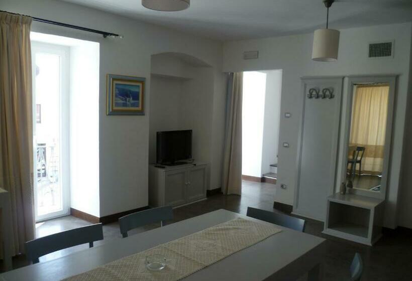 סוויטת 2 חדרי שינה, Albergo Residenziale La Corte