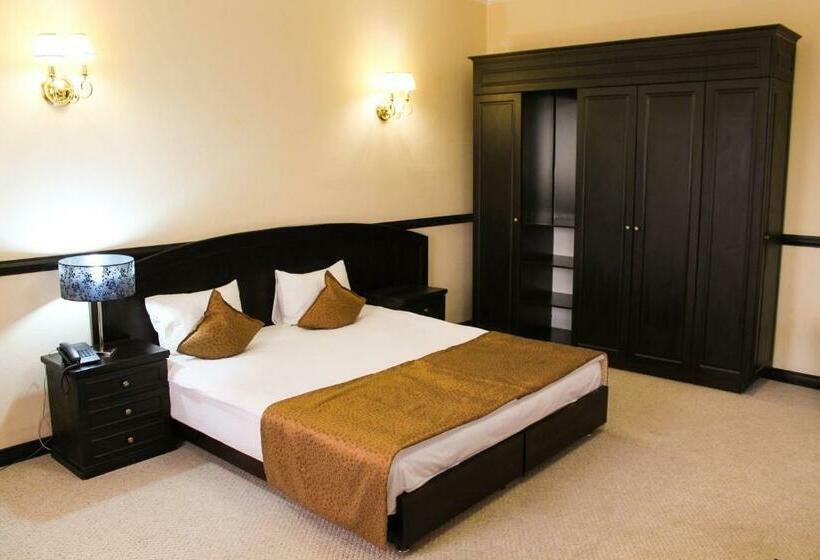 سوییت جونیور, Belon Life