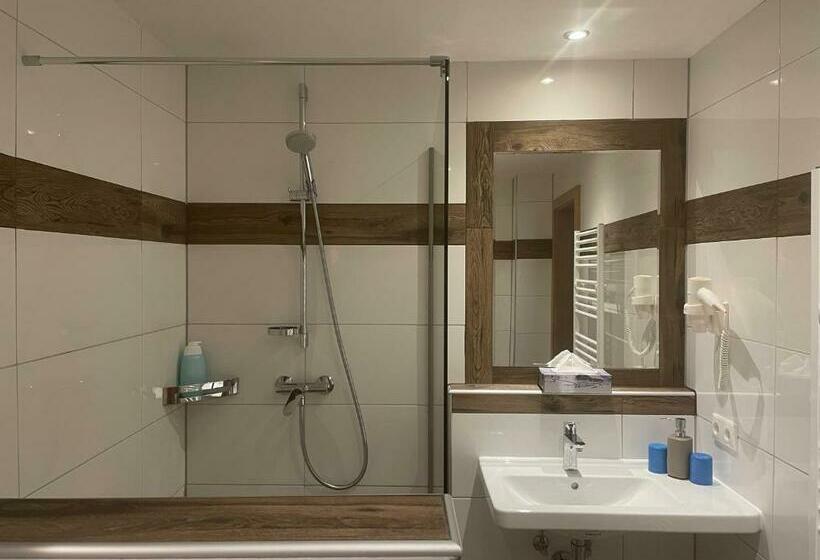 דירה בת חדר שינה 1 עם מרפסת, Casa Montana