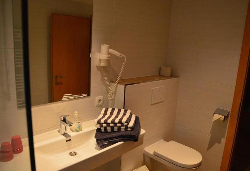 דירת שני חדרים עם מרפת, Casa Montana