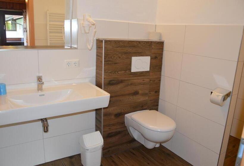 דירת שני חדרים עם מרפת, Casa Montana