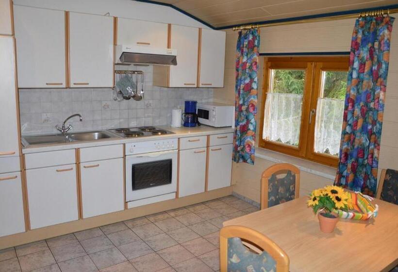 דירת שני חדרים עם מרפת, Casa Montana