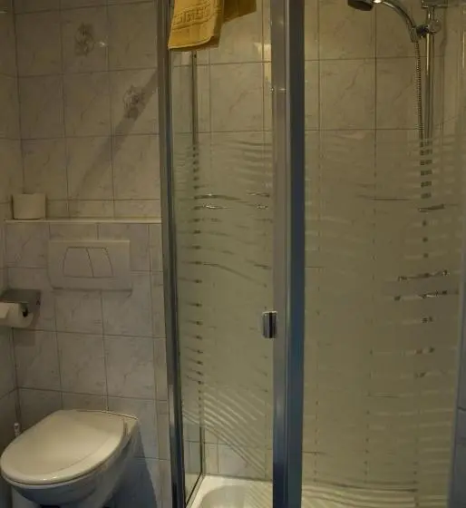اتاق استاندارد چهار تخته, Casa Montana