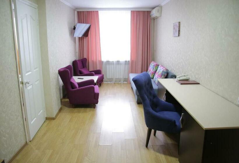 سوئیت با تخت بزرگ, City