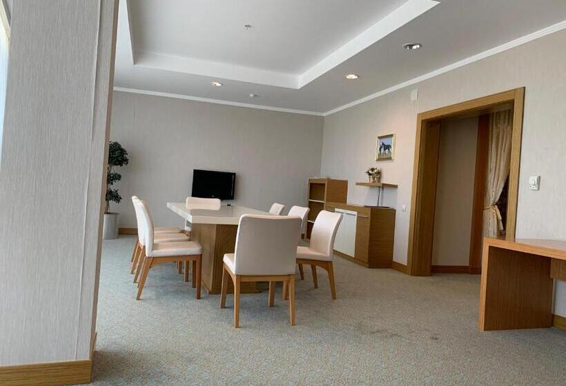 سوییت, Grand Nur Plaza