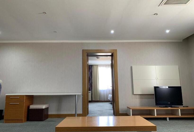 آپارتمان 1 خوابه, Grand Nur Plaza