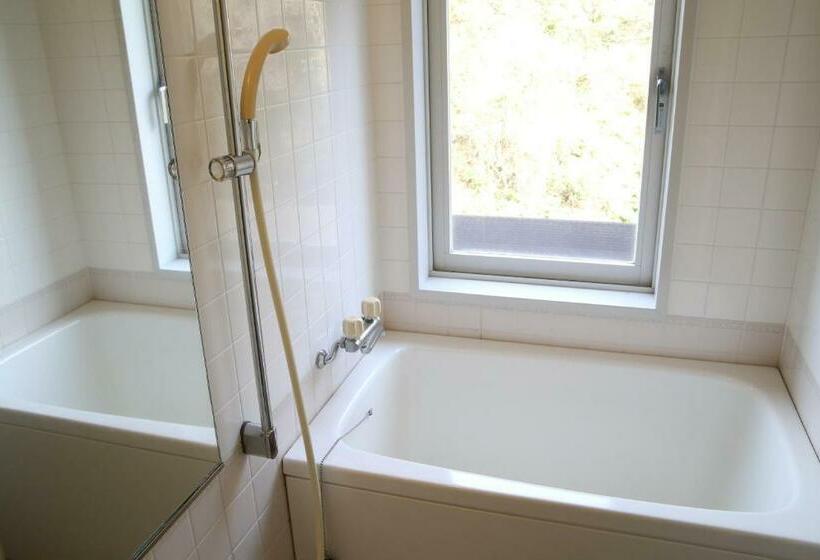 经济房, Nishiizu Crystal View