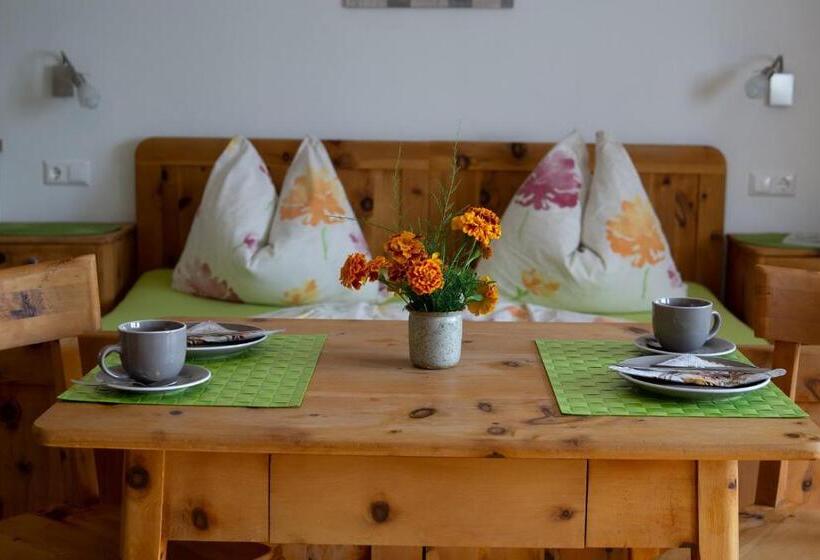 חדר סטודיו סטנדרד, Ranacherhof