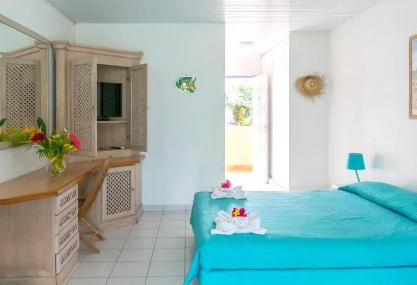 استودیو استاندارد با چشم‌انداز باغ, Residence Les Cayalines