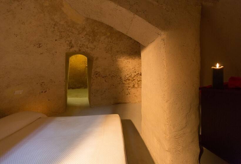 سوییت جونیور, San Giovanni Vecchio   Residenza