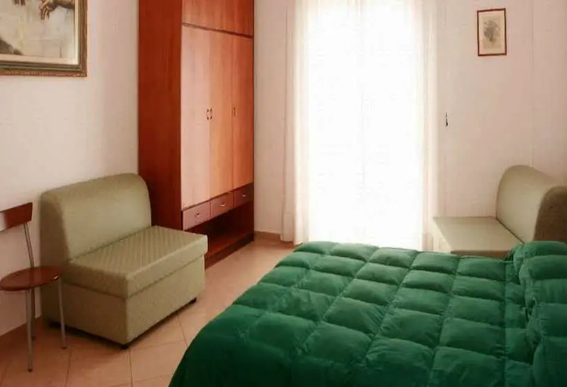 Standard-huone, Rex
