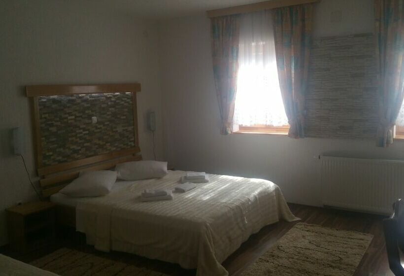 اتاق لوکس, Rustic Inn River 2
