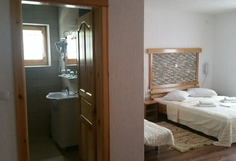 デラックスルーム, Rustic Inn River 2