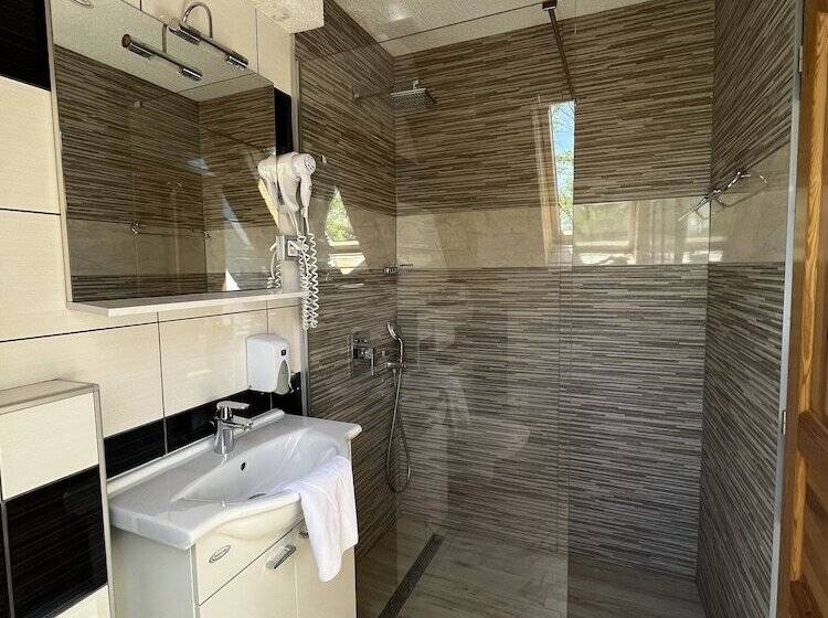 디럭스 룸, Rustic Inn River 2