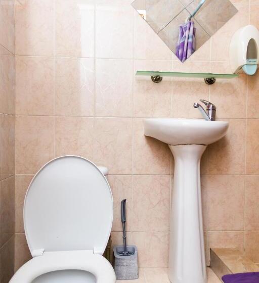 اتاق استاندارد یک نفره, Tahar