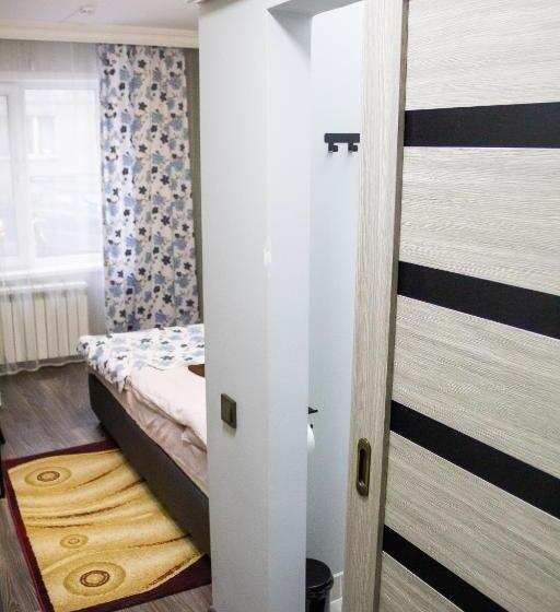 اتاق لوکس یک تخته, Tahar