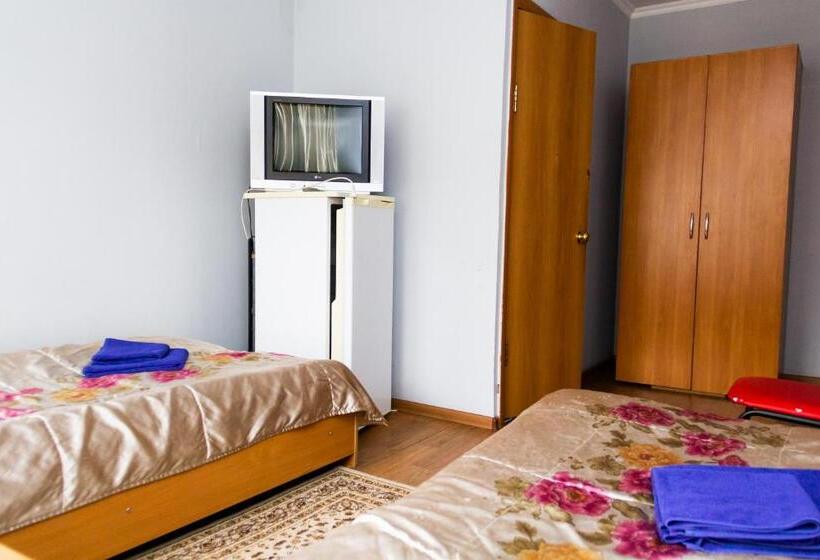 اتاق استاندارد, Tahar