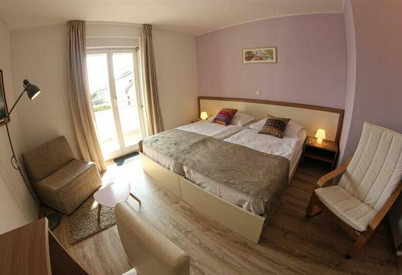 스탠다드 발코니 룸, Villa Badi