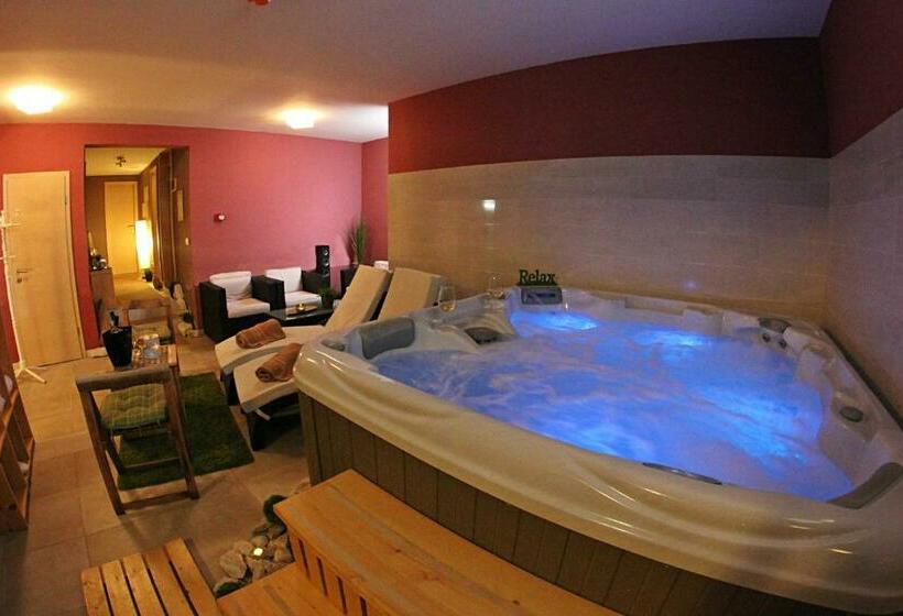 패밀리 룸, Villa Badi