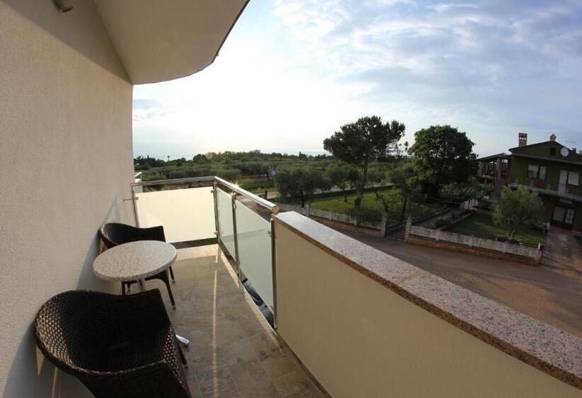 발코니 수피리어 룸, Villa Badi