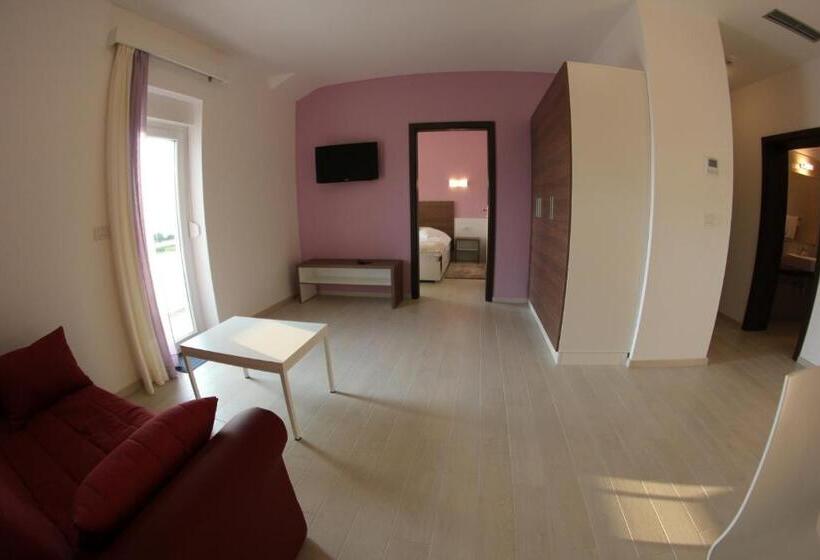 발코니 수피리어 룸, Villa Badi