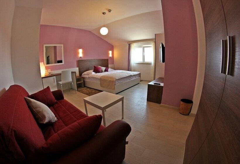 패밀리 룸, Villa Badi