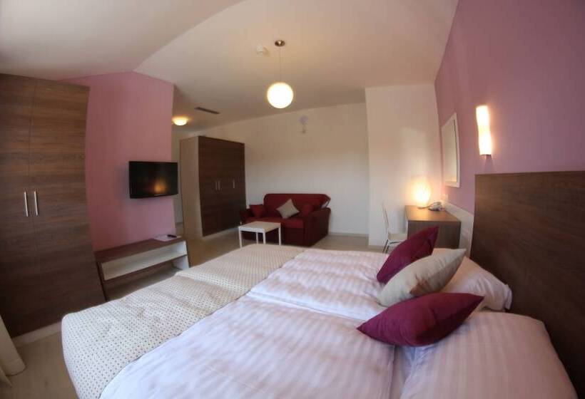 패밀리 룸, Villa Badi