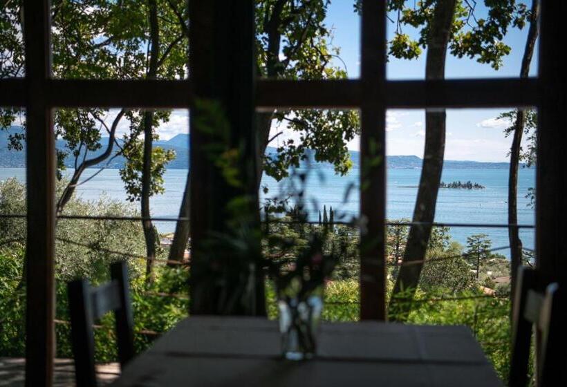 1 Bedroom Apartment Lake View, Villa Schindler