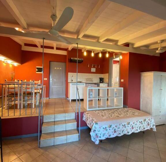 Standard studio with lake view, Villa Schindler