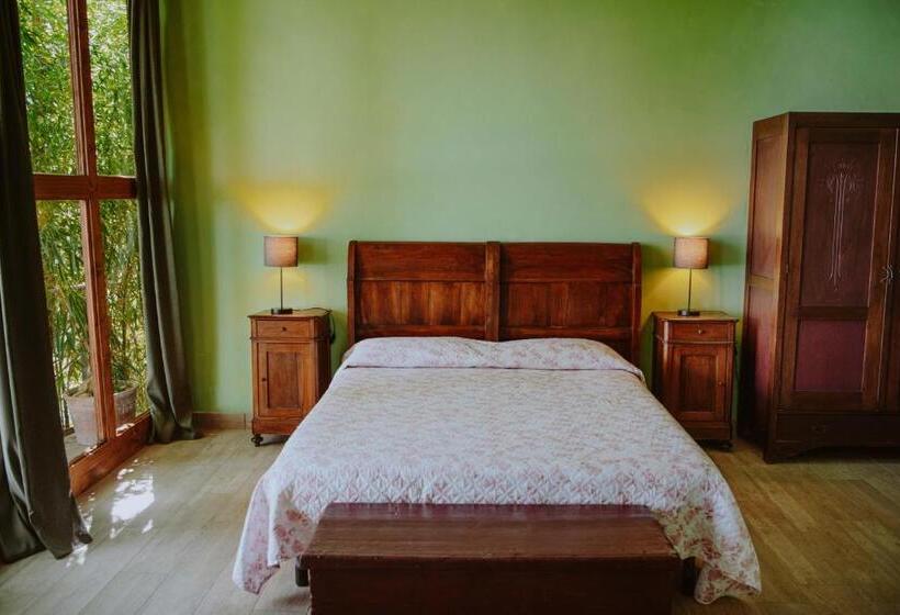 1 Bedroom Apartment Lake View, Villa Schindler