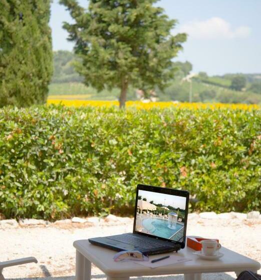 اتاق استاندارد یک نفره, Le Fiabe Hotel Resort