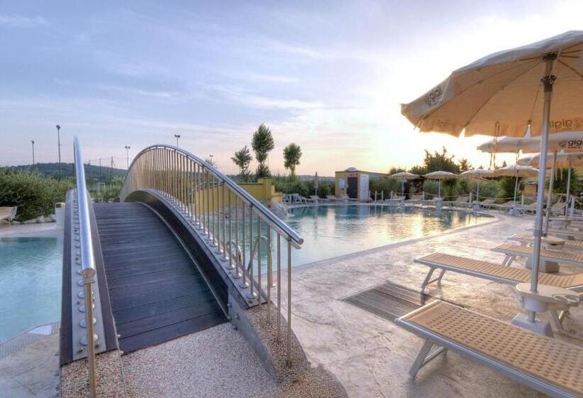 スタンダードトリプルルーム, Le Fiabe Hotel Resort