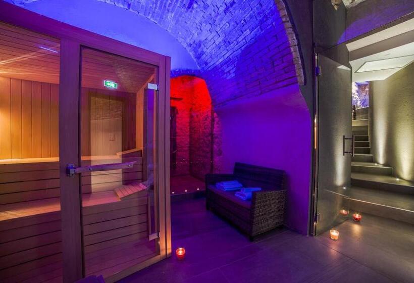 اتاق سوپریور, Locanda Al Vescovo