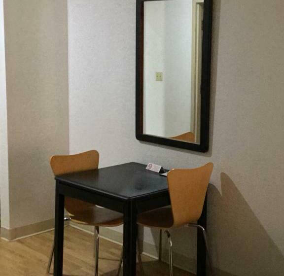 디럭스 룸, Motel 6 Augusta, Ks