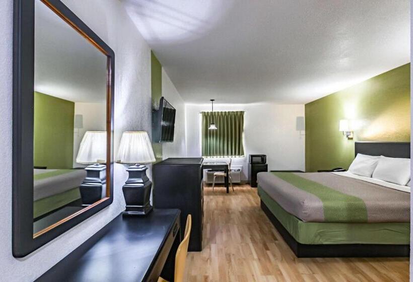 스탠다드 룸 킹사이즈 침대, Motel 6 Augusta, Ks