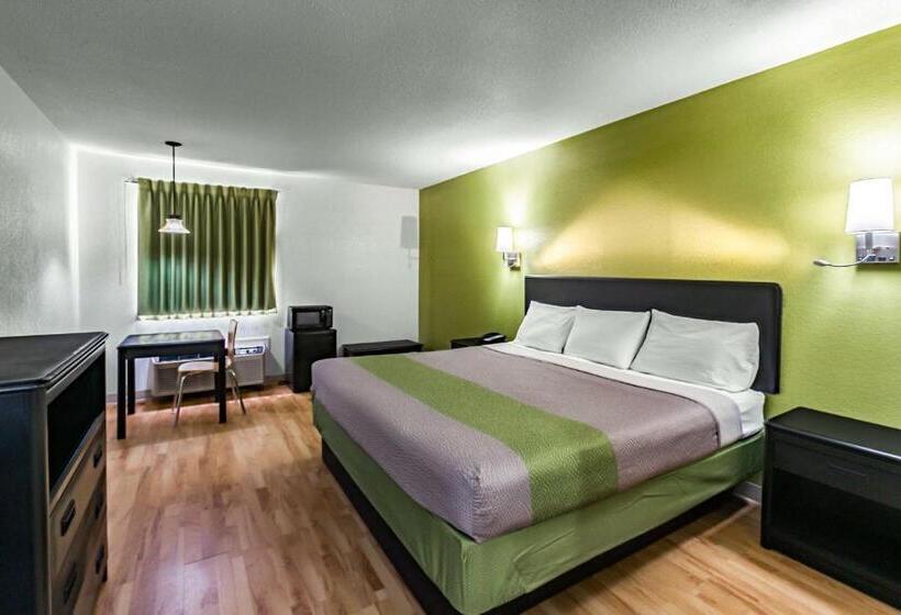 스탠다드 룸 킹사이즈 침대, Motel 6 Augusta, Ks