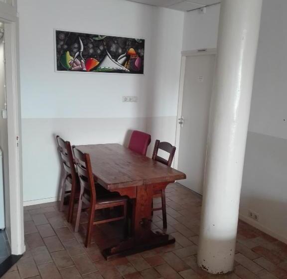 اتاق استاندارد سه نفره, Bed & Breakfast Vlissingen