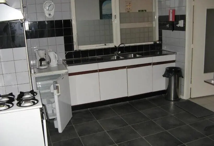Standard Neljän Hengen Huone, Bed & Breakfast Vlissingen